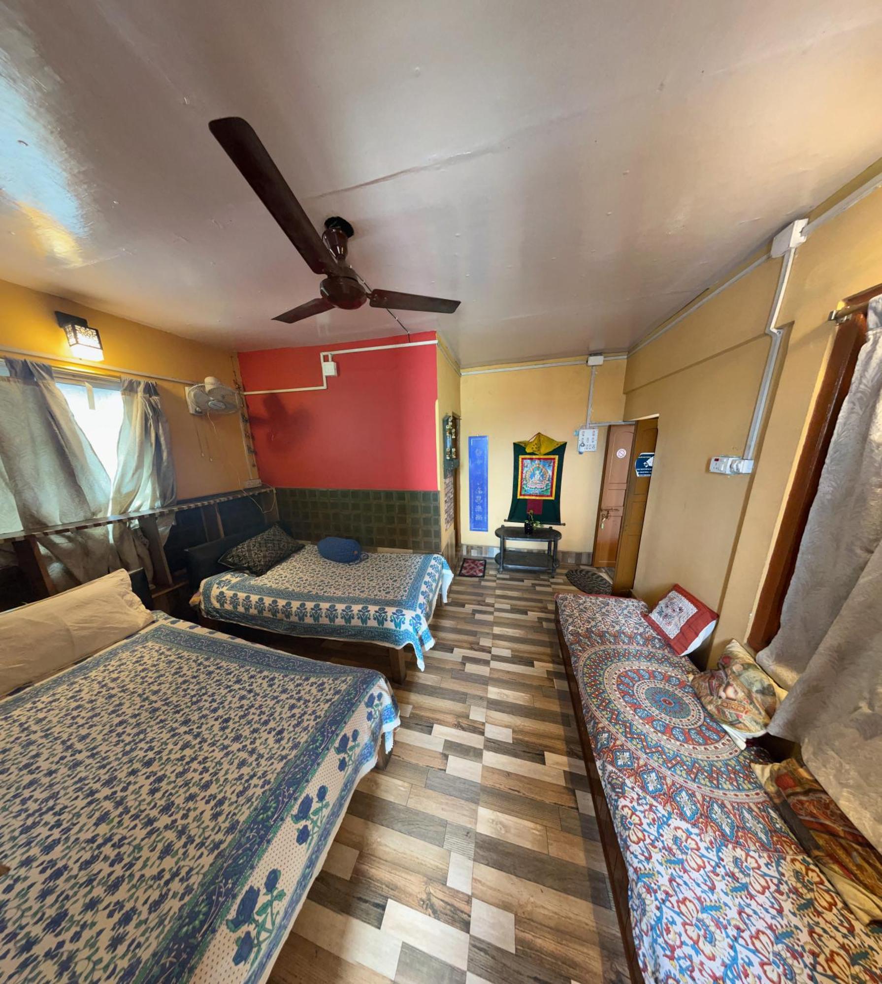 Calcutta Backpackers Homestay- For Travellers And Backpackers Zewnętrze zdjęcie