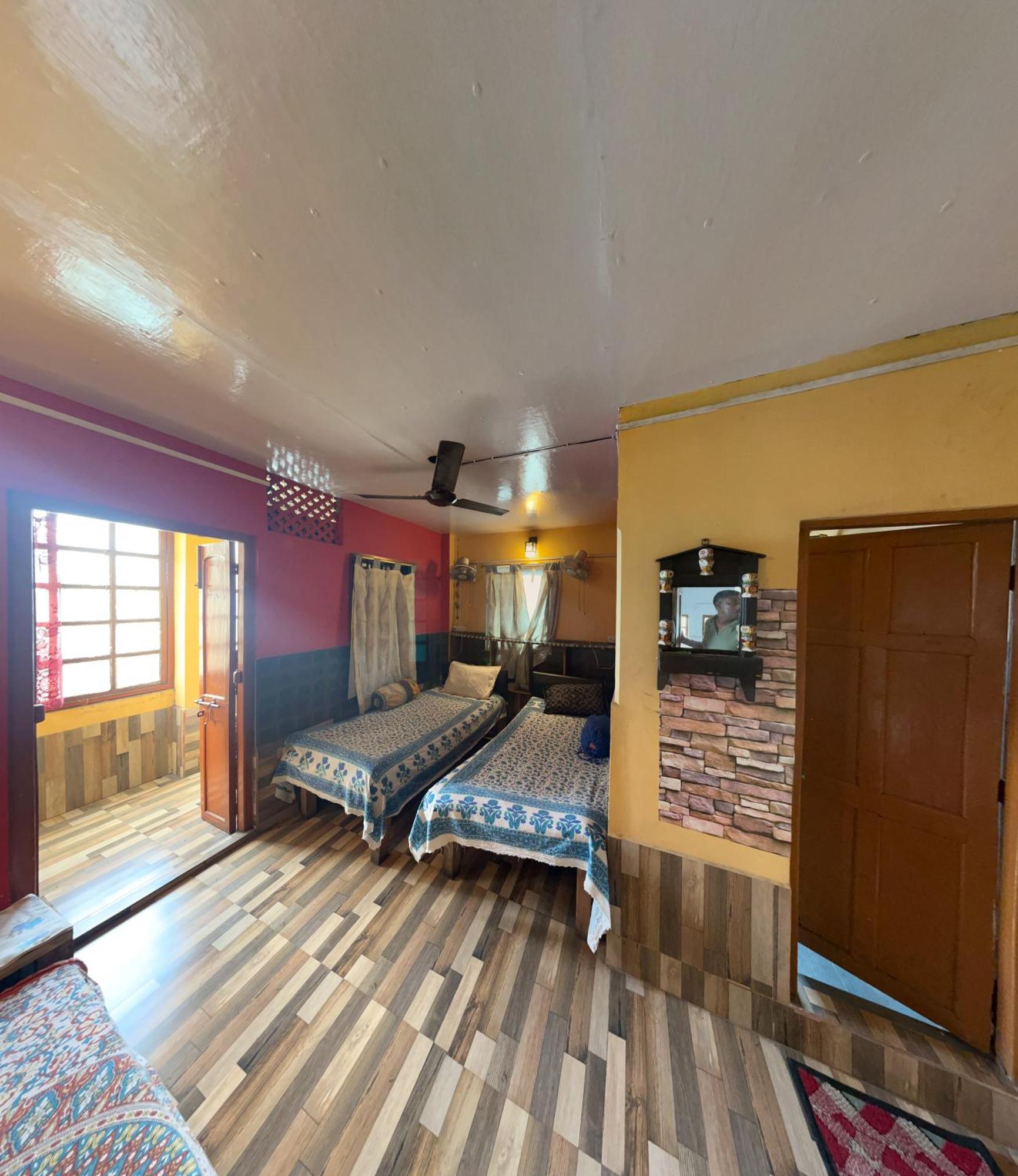 Calcutta Backpackers Homestay- For Travellers And Backpackers Zewnętrze zdjęcie